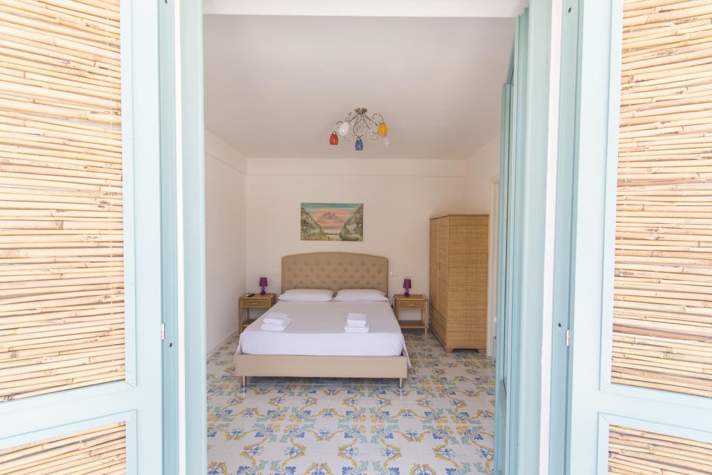 Gyaaim Villa Castro  Kültér fotó